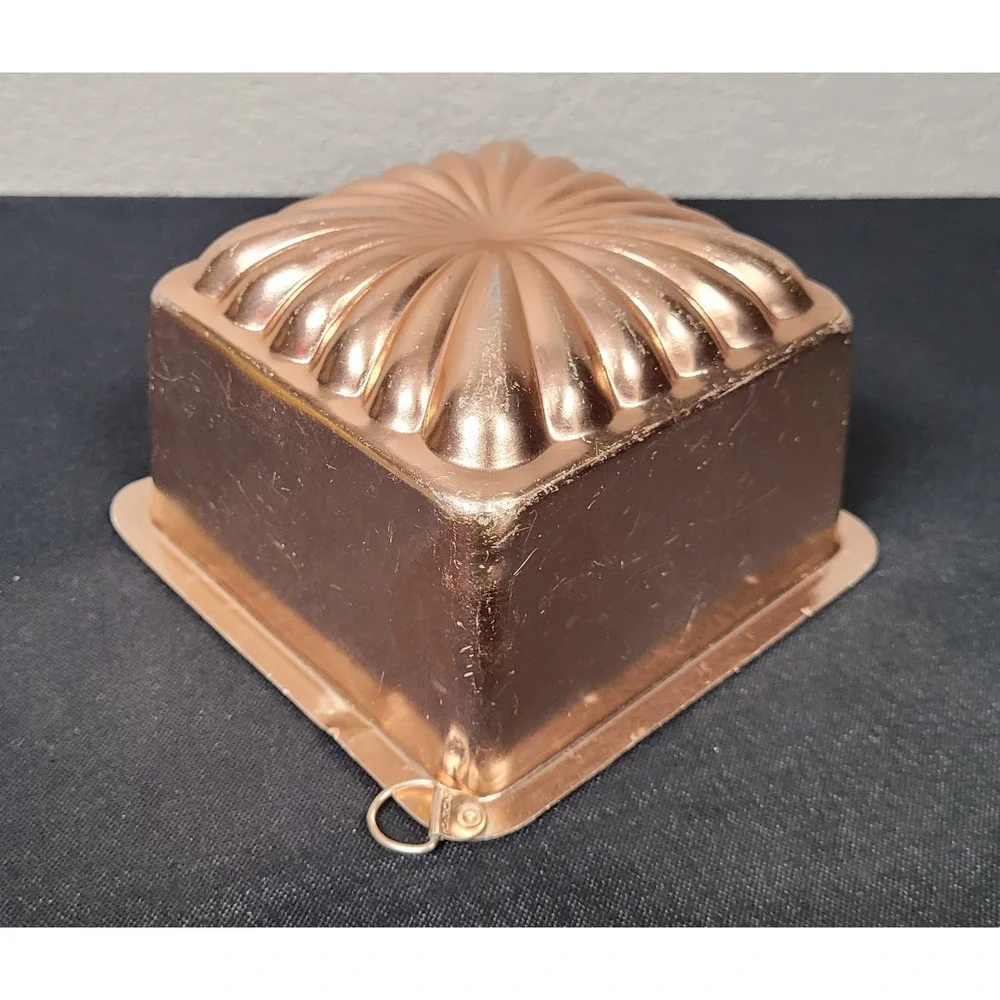 VTG 60s Copper-Tone Chrysanthemum Diamond Square Jello Mold Wall Decor